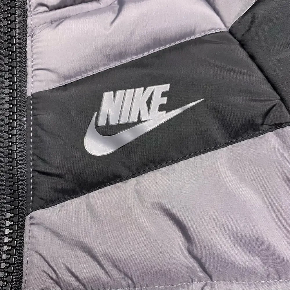 Nike NSW Filled Jacket in Gun Smoke